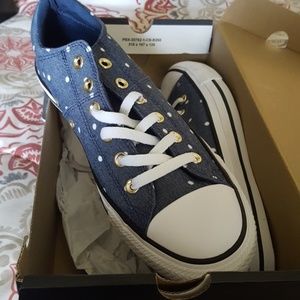 Brand New in Box Blue White Polka Dot Cons